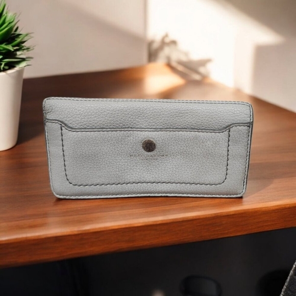 Marc Jacobs Bifold Wallet - Picture 9 of 9